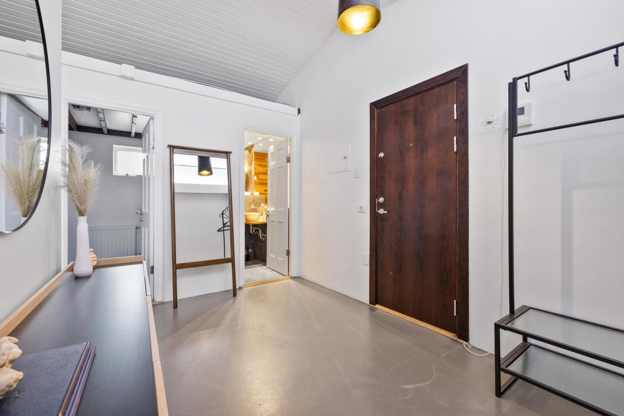Penthouse Apt On The Shopping Street-Free Parking Reykjavík Exteriör bild